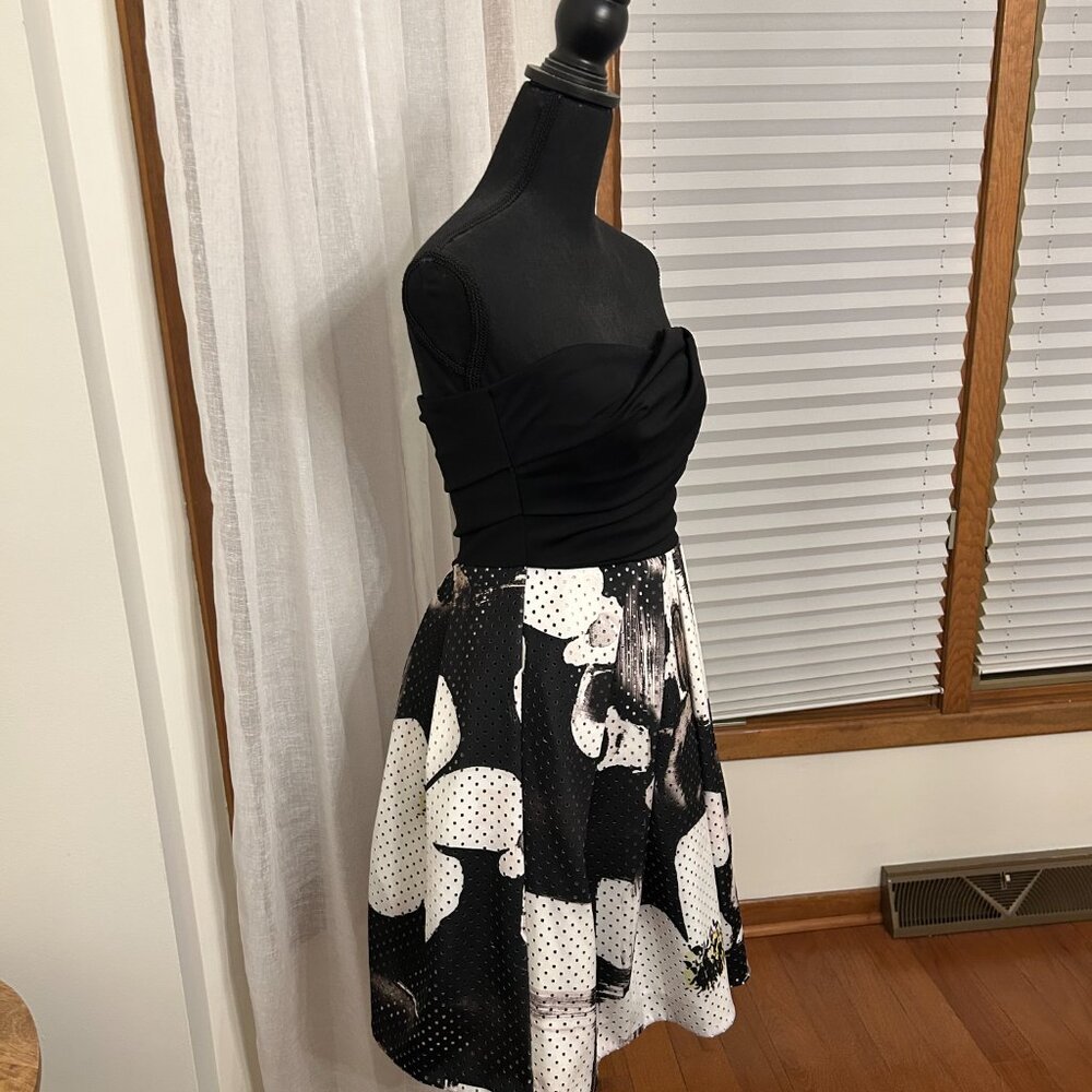 Trina Turk Cocktail Dress - Like New! - Picture 4 of 5